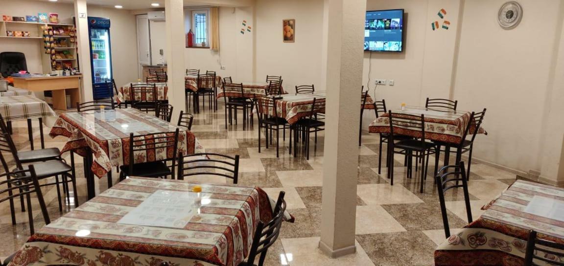 Shree Gopal Gayatri Lok Ξενοδοχείο Γιερεβάν Εξωτερικό φωτογραφία