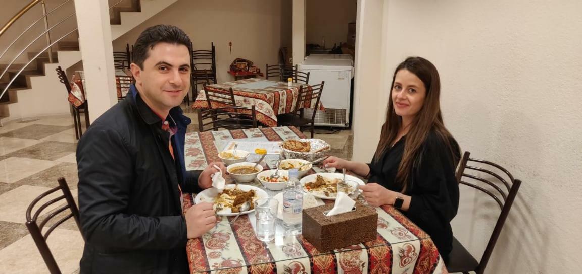 Shree Gopal Gayatri Lok Ξενοδοχείο Γιερεβάν Εξωτερικό φωτογραφία